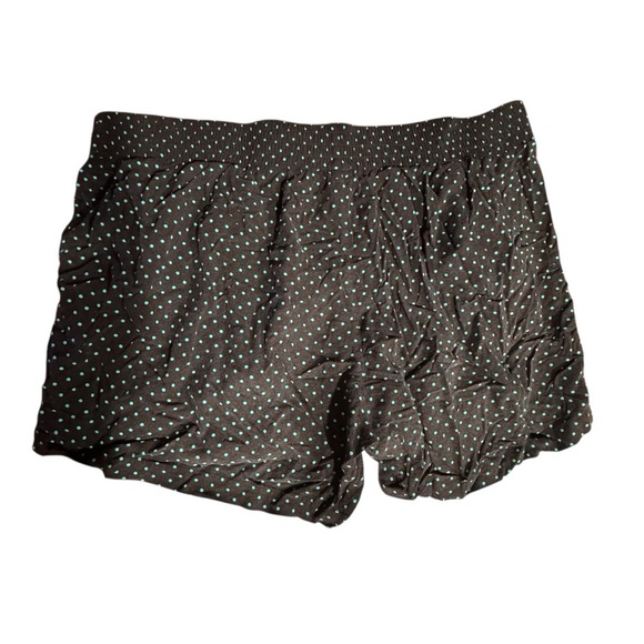 Torrid Woman’s Black Polka Dot Stretchy Pull On Shorts Size 1 - Picture 2 of 6